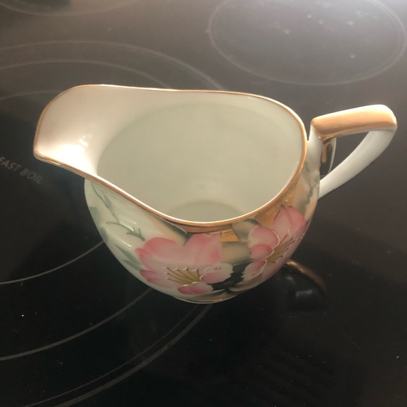 Noritake hand painted creamer and plate - Picture 3 of 11